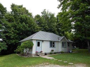 11011 Pickerel Lake Rd, Alanson, MI 49706