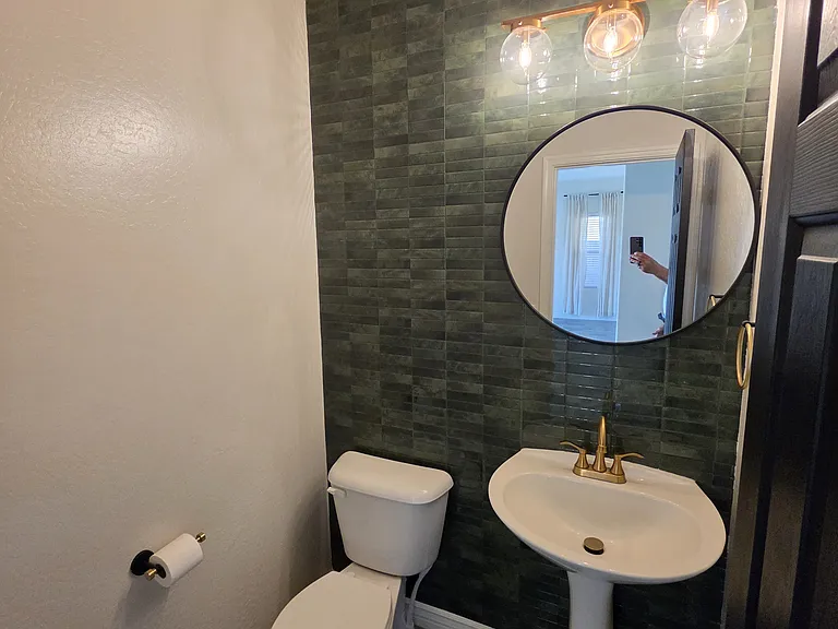 2756 E Hickory St — Photo 15