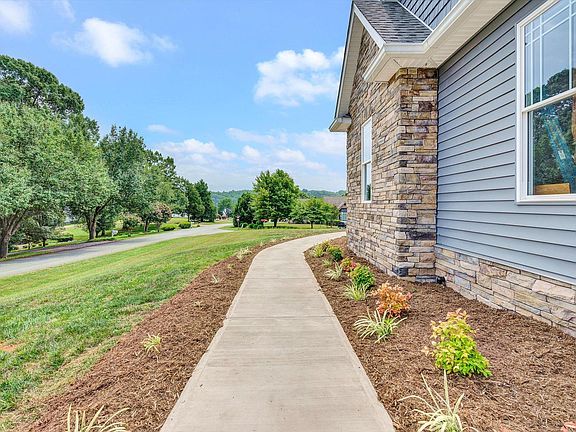 4th image of 646 Boxwoodgreen Dr