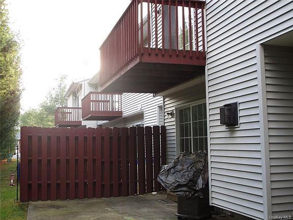 2nd image of 361 Heritage Ln