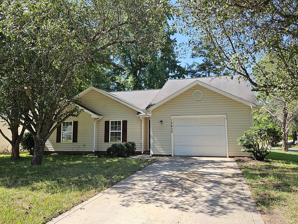 1st image of 12435 Autumn Blaze Dr