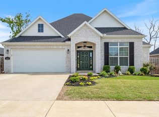 2008 W Chandler Ave, Rogers, AR 72758