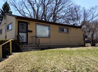 7021 W Thurston Ct, Milwaukee, WI 53218