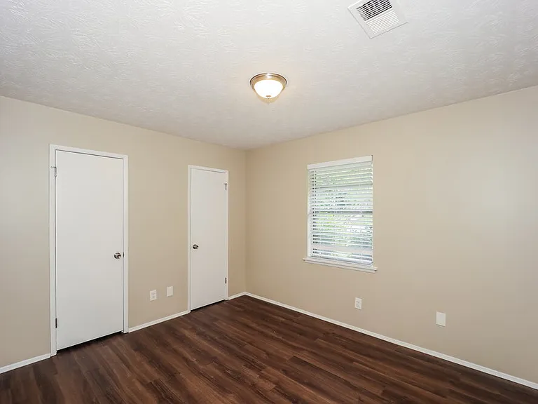 6133 Fieldcrest Dr — Photo 12