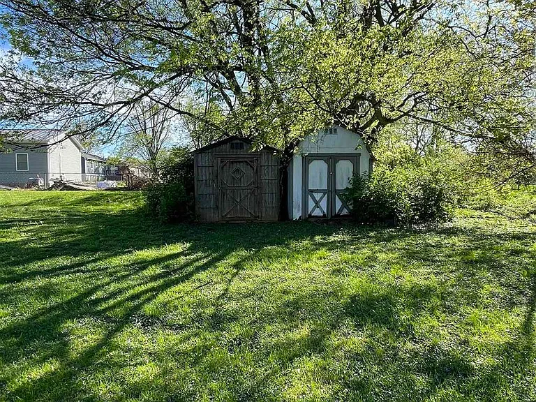 20 Tyne Ave — Photo 4