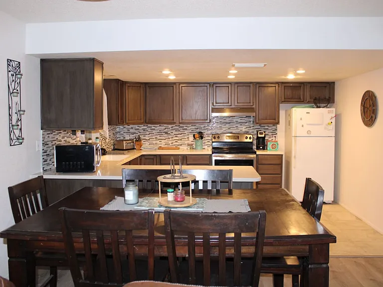1815 Palo Verde Blvd S — Photo 11