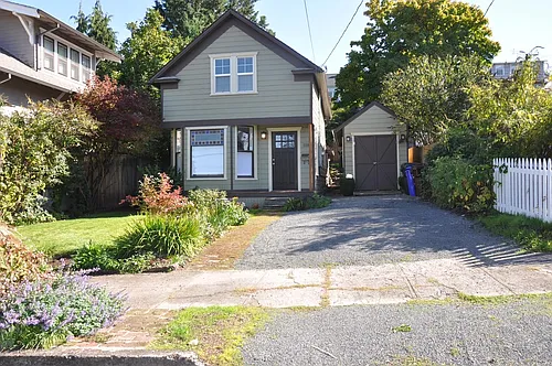 1118 Monroe St Photo 1