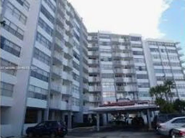 1300 NE Miami Gardens Drive #901e, Miami, FL 33179
