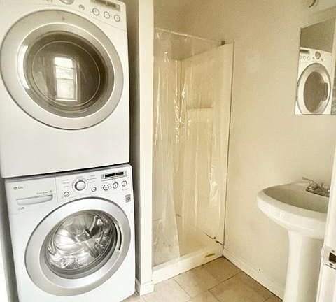5th image of 1906 Cecil B Moore Ave #1B