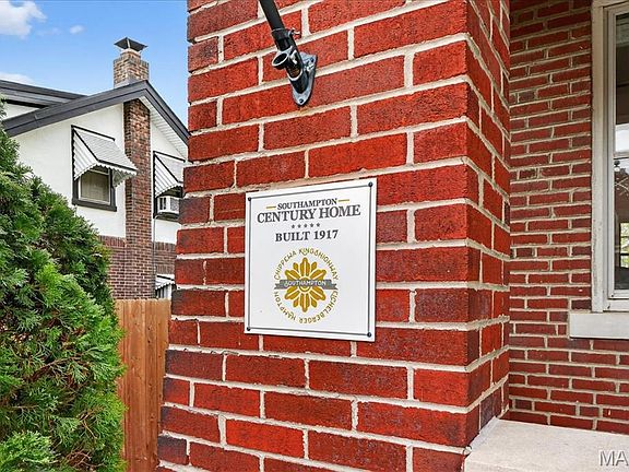 5th image of 5208 Murdoch Ave