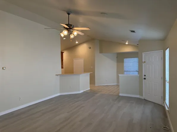 6360 Geneva Ln, Fort Worth, TX 76131