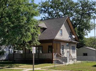 2706 E 4th St, Waterloo, IA 50703