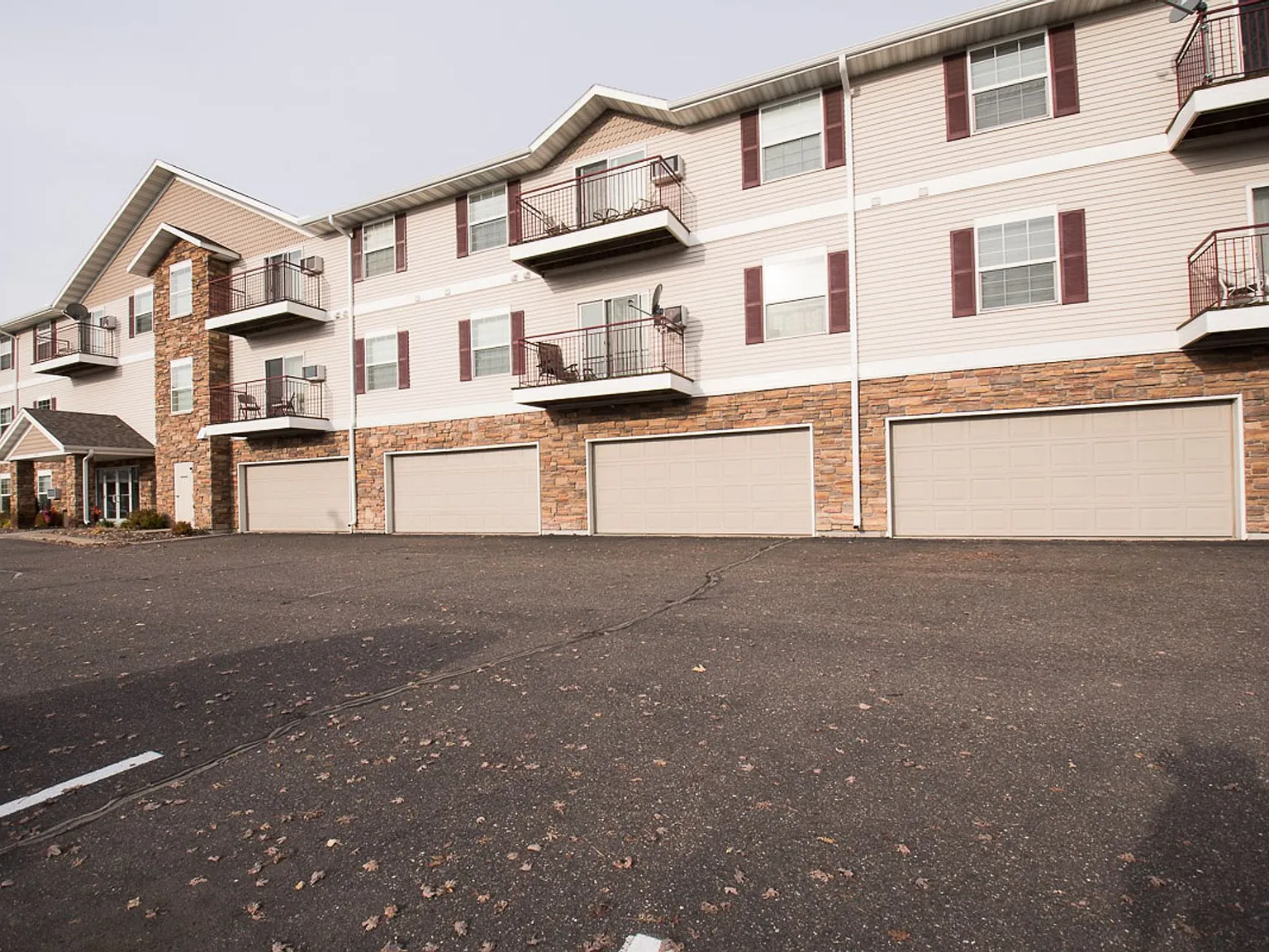 Terrace Hill Apartments — Photo 1