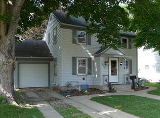 403 2nd Ave, Charles City, IA 50616