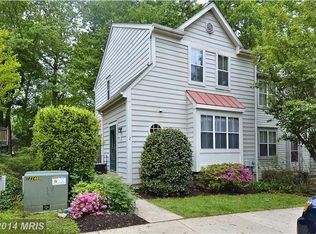 2 Waterside Ct, Germantown, MD 20874