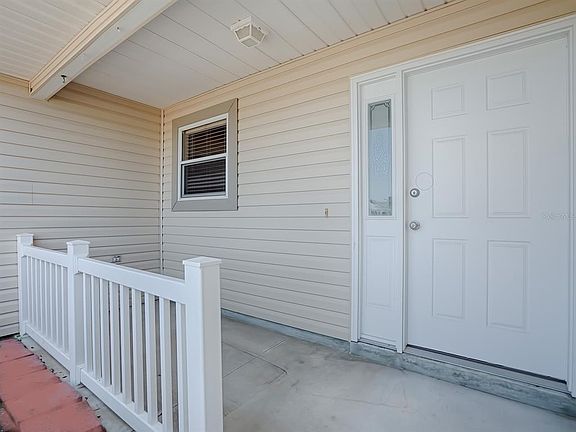 4th image of 1724 Augustine Dr