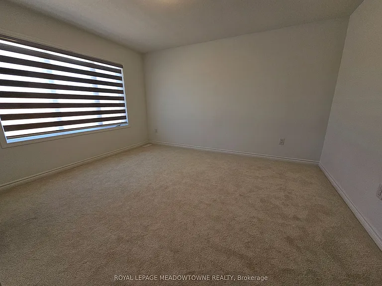 879 Amand Dr — Photo 12