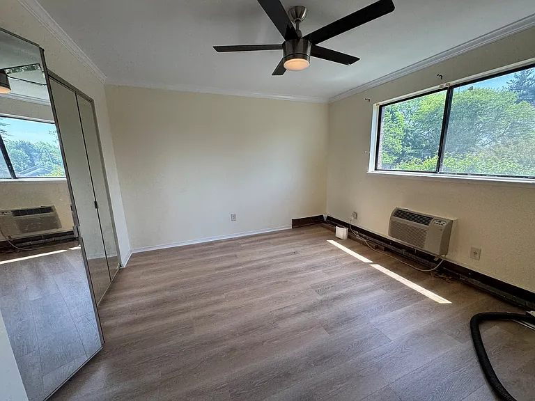 235 Henry Ave #12E — Photo 17