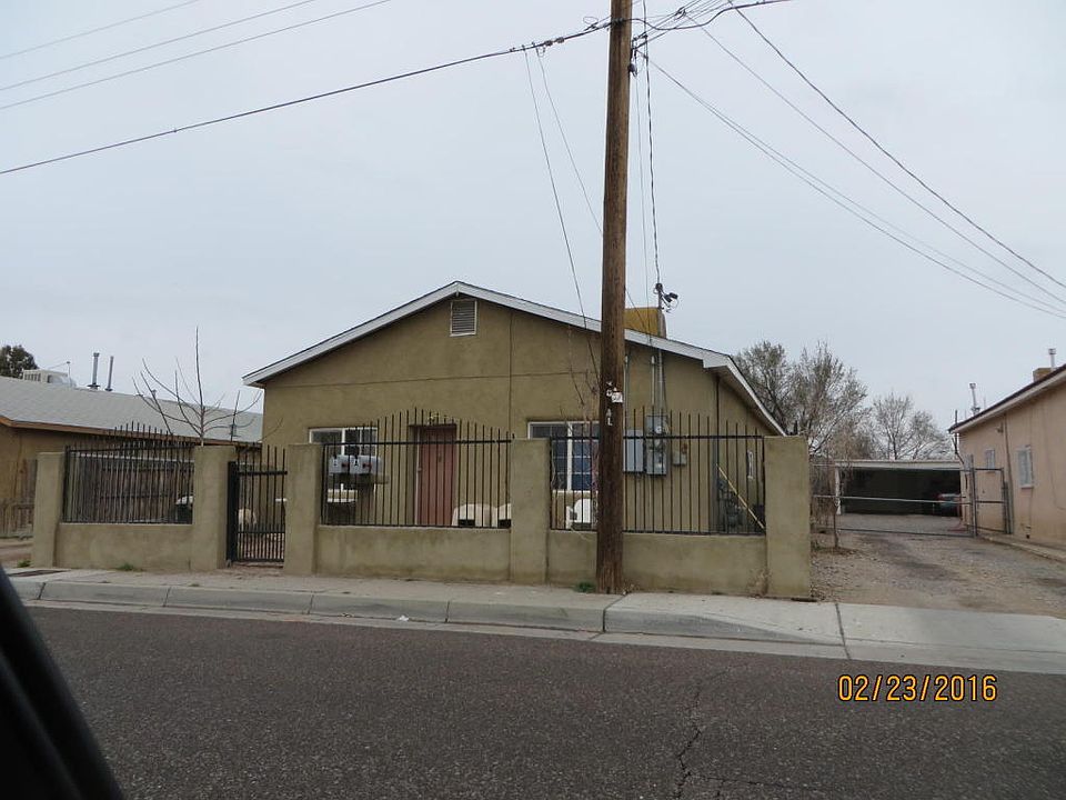 2nd image of 303 Alamo Ave SE