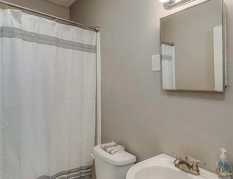 1141 Sparks Rd — Photo 22