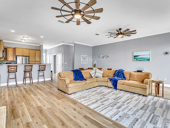 2nd image of 80 E Beach Blvd #6-1-1