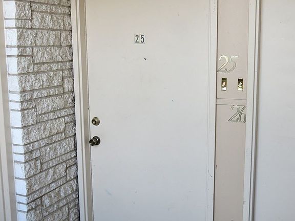 3rd image of 2821 Emerson Ave APT 25