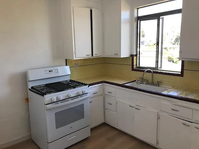 1 bed, $1,895 — Photo 2