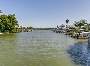 17603 Sterling Ter, Redington Shores, FL 33708