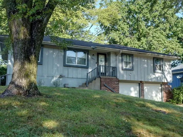 2100 N York St, Independence, MO 64058