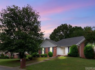 12516 Woodbury Dr, Little Rock, AR 72211