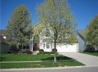 4983 S Ridgeside Cir, Ann Arbor, MI 48105