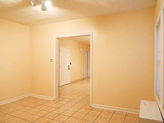 4th image of 47 Woodman St #2