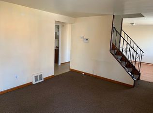 11038 Azalea Dr, Pittsburgh, PA 15235