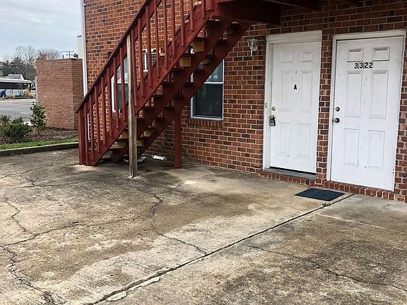 3rd image of 3322 Illinois Ave