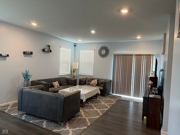 4th image of 860 Saddlebrook Farms Blvd