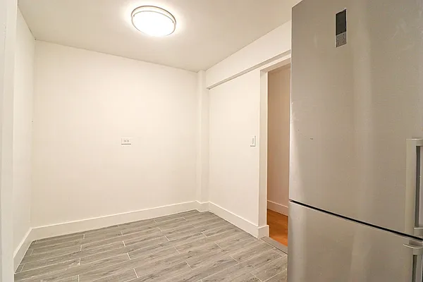 Sold by Pantiga Group | media 10