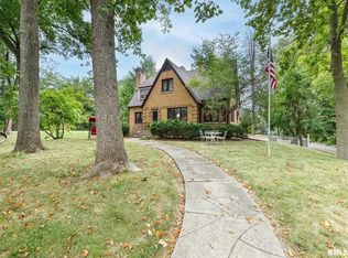 711 20th Ave, East Moline, IL 61244