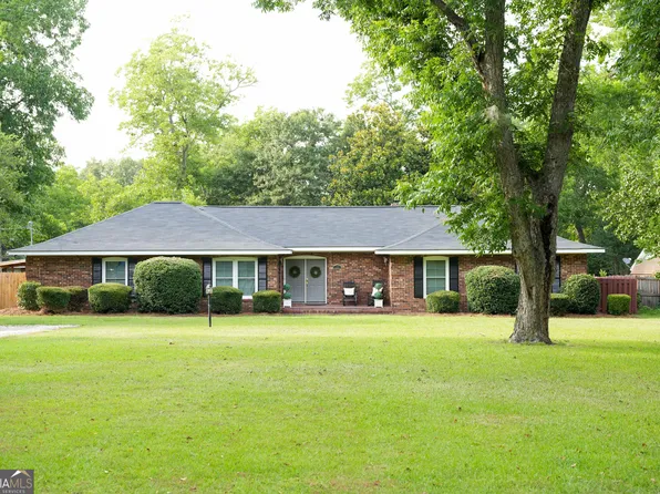 103 Bruce Dr, Statesboro, GA 30458