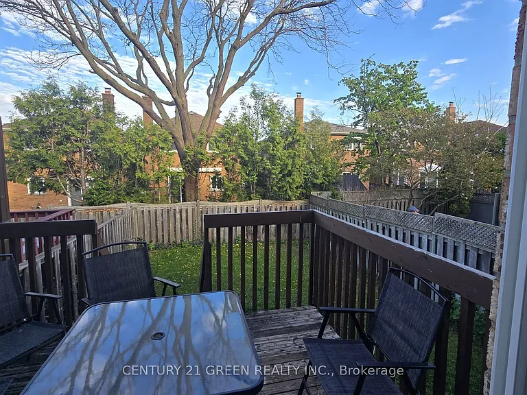 849 Millworks Cres — Photo 27