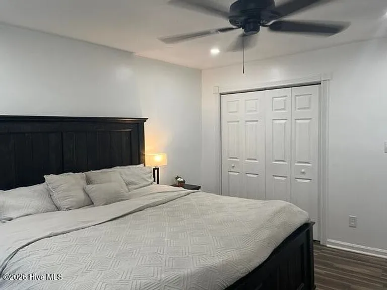 1312 Wolf Swamp Rd — Photo 9