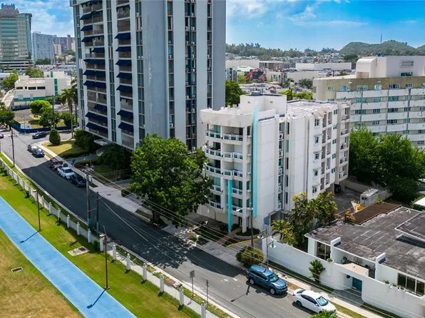 6 Parkside #A-301, Guaynabo, PR 00968