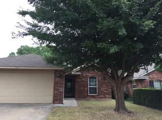604 Choctaw Gate Dr, Yukon, OK 73099