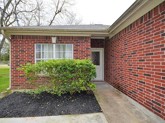 3rd image of 2708 Avenue F