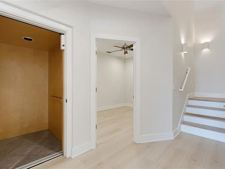 24 Adalia Ave — Photo 10