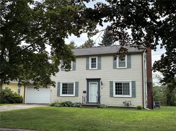 7 Coleman Creek Rd, Brockport, NY 14420