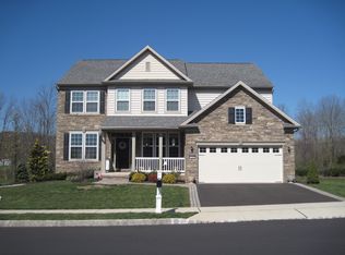 1345 Gabriel Ln, Warwick, PA 18974