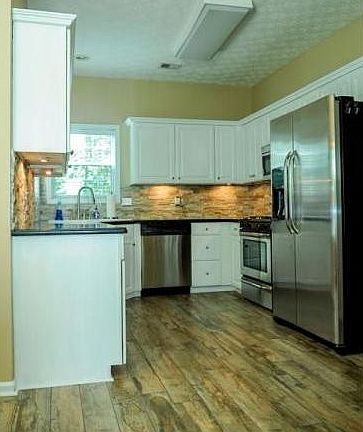 5th image of 231 Colony Center Dr