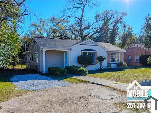 5 bed, 2000 sqft, $1,500 — Photo 3