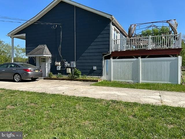 Listing photo 5