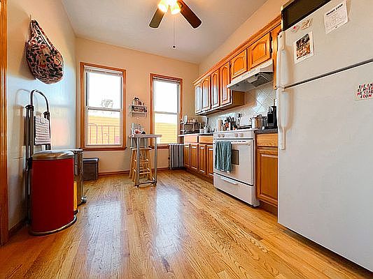 5th image of 239 Nassau Ave APT 3R